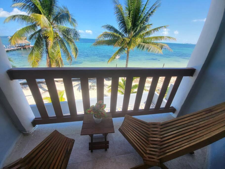 2 Rooms Apartment With Private Beach In Puerto Juarez Cancún Exterior foto